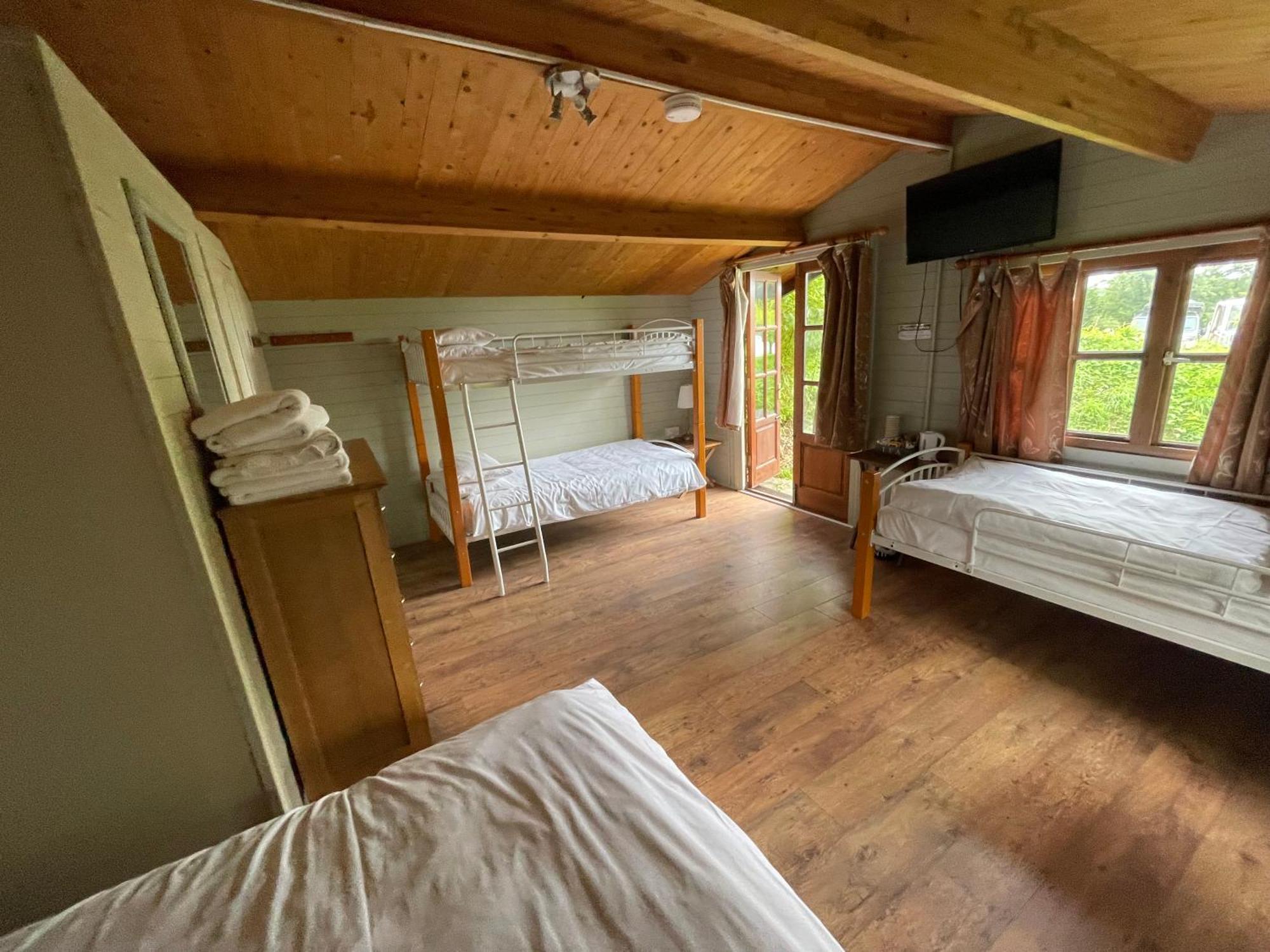 Bridge Farm Guesthouse Rooms Dundry Экстерьер фото