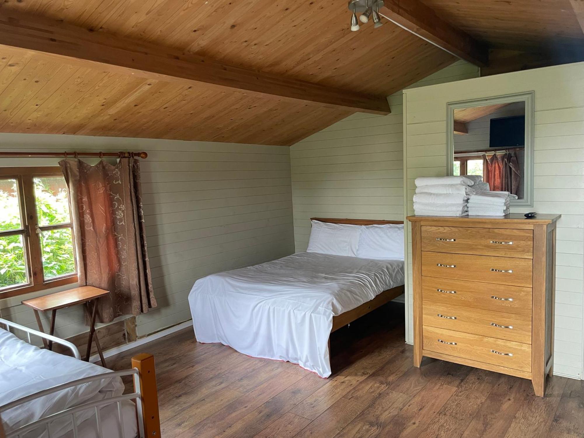 Bridge Farm Guesthouse Rooms Dundry Экстерьер фото