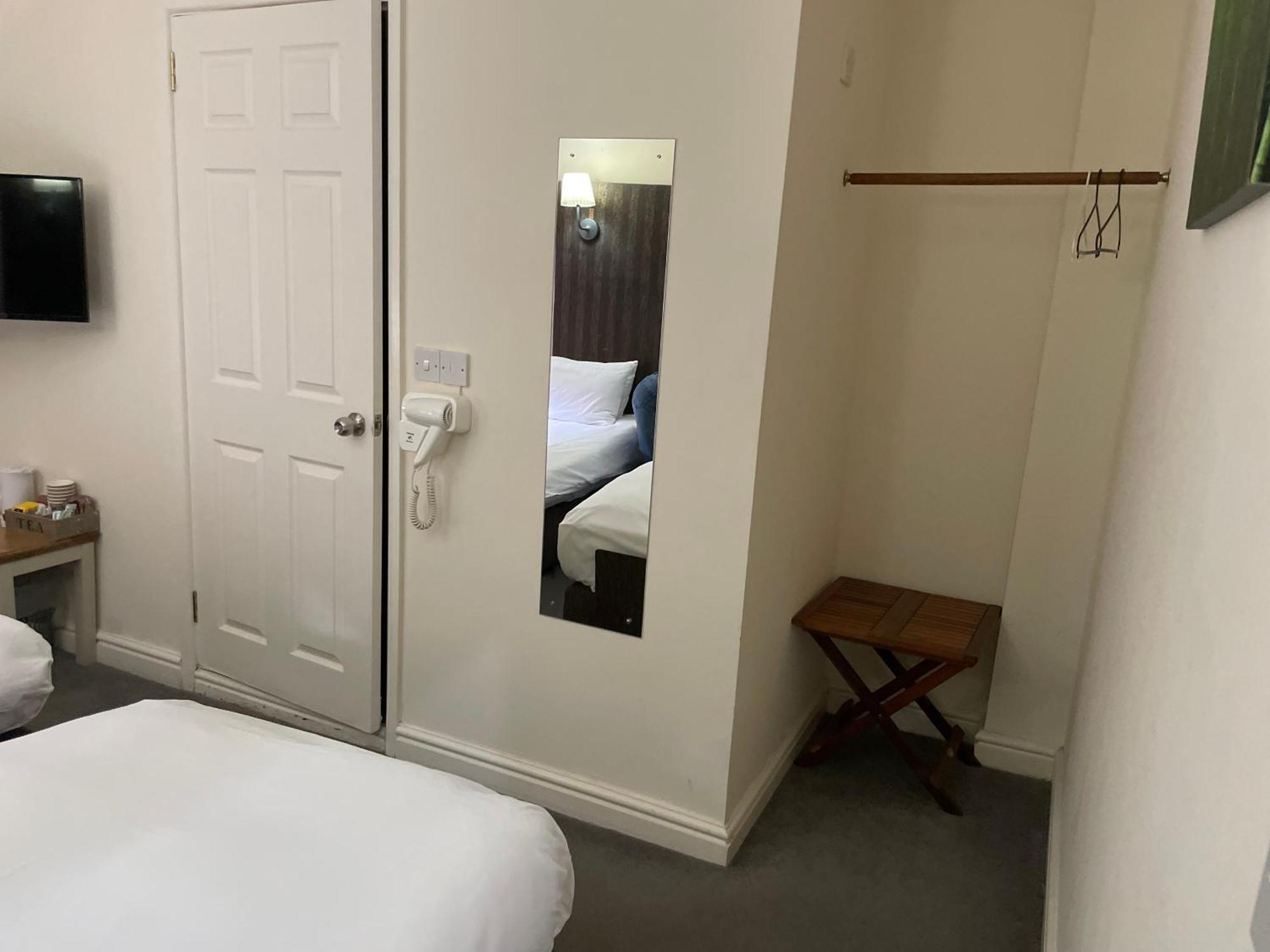 Bridge Farm Guesthouse Rooms Dundry Экстерьер фото