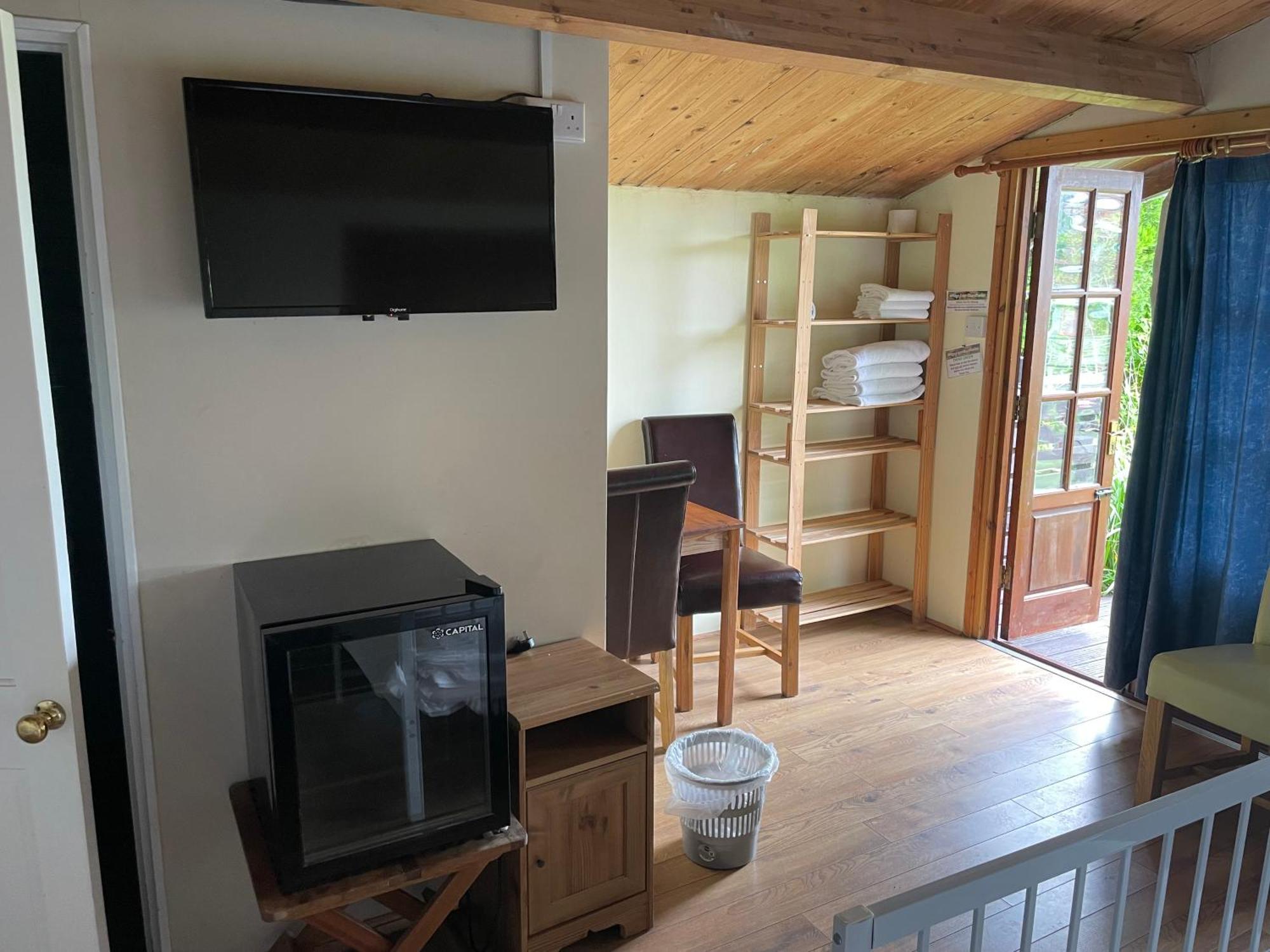 Bridge Farm Guesthouse Rooms Dundry Экстерьер фото